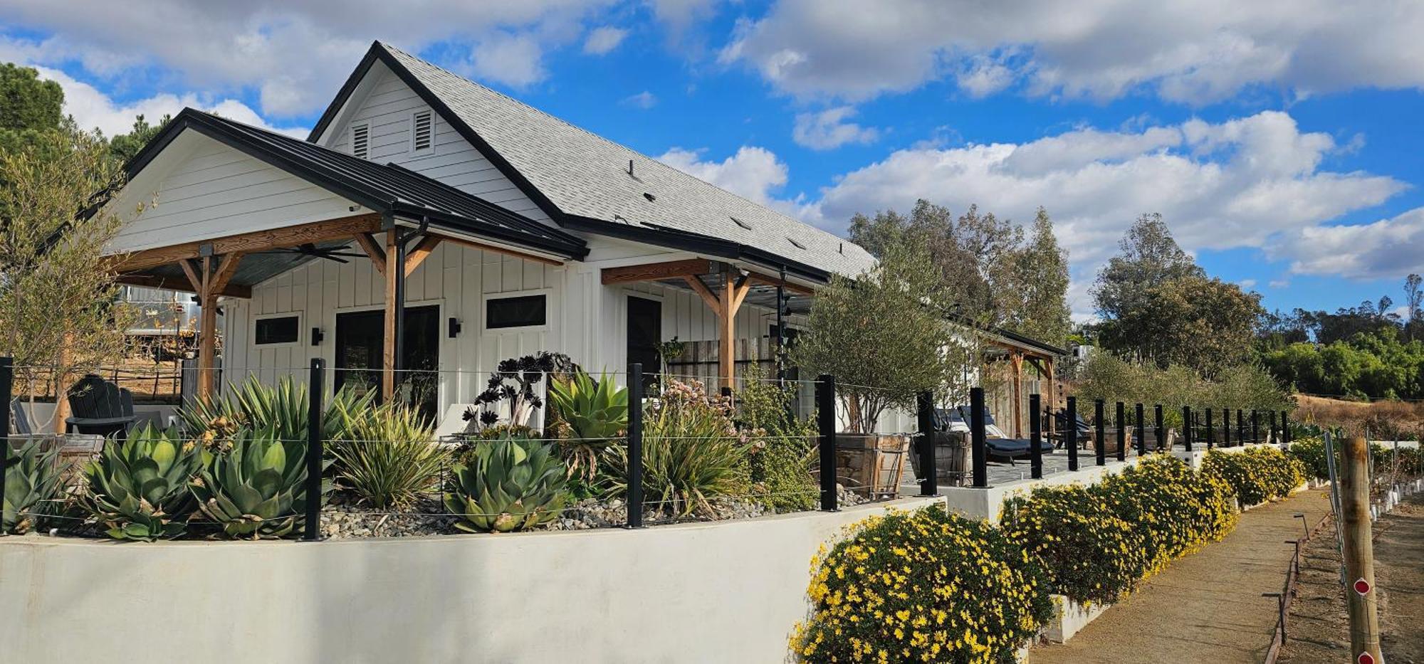Hidden Hacienda Hotel Temecula Exterior photo